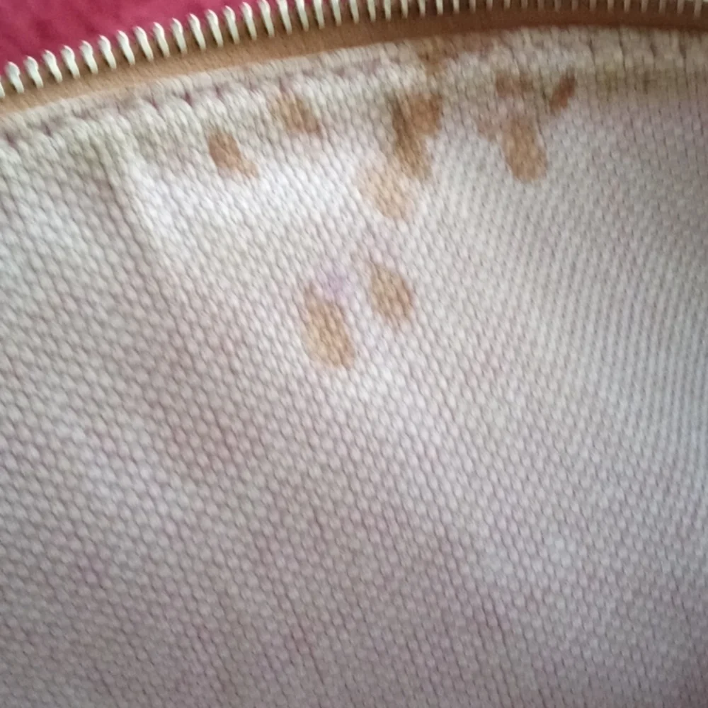 Dooney bourke purse genuine leather